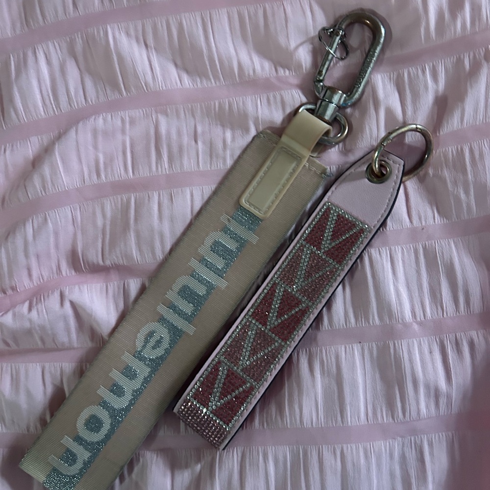 Lululemon and pink key chain bundle